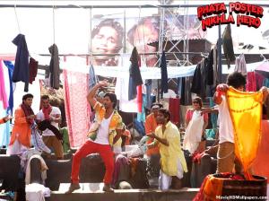 Phata-Poster-Nikhla-Hero-colour and movement